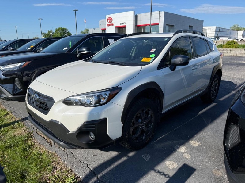 Subaru Crosstrek Vehicle Image 02