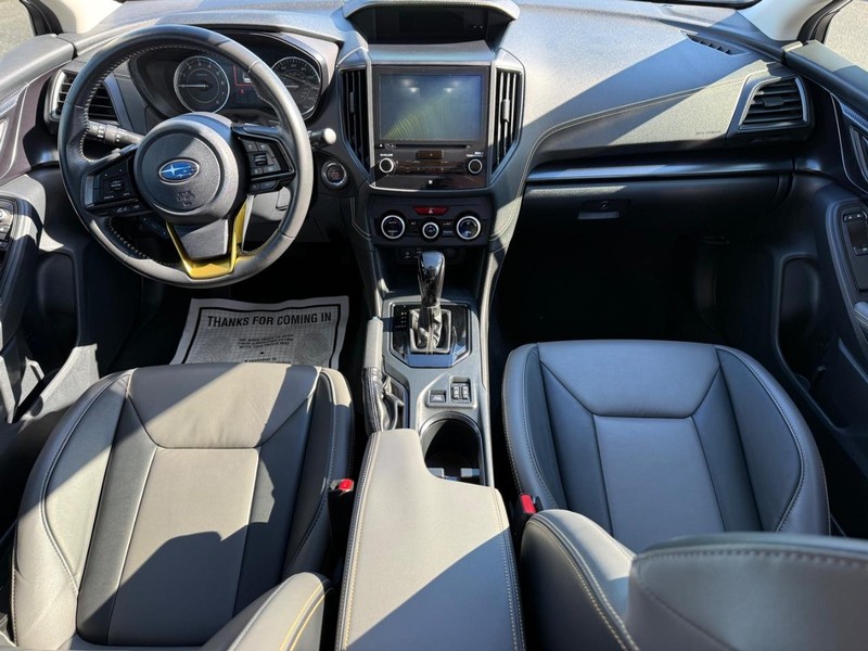 Subaru Crosstrek Vehicle Full-screen Gallery Image 12