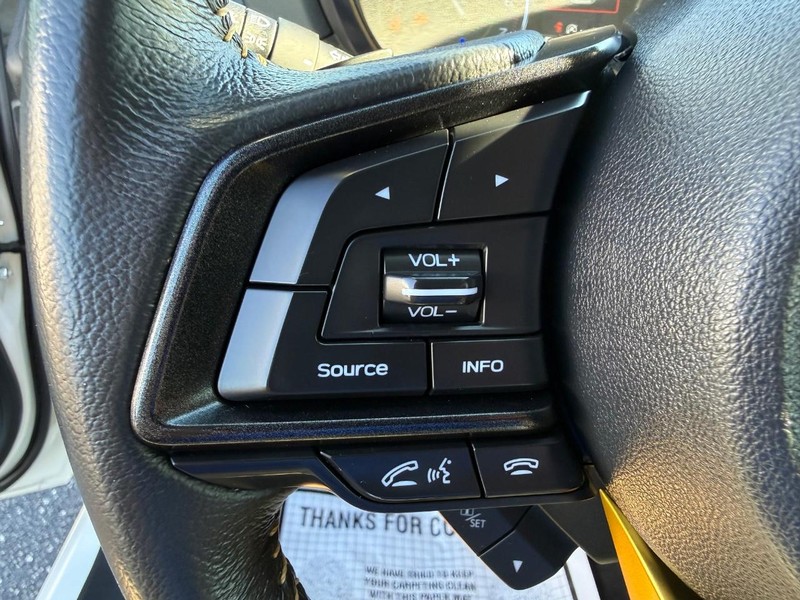 Subaru Crosstrek Vehicle Full-screen Gallery Image 14