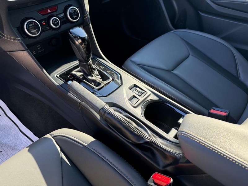 Subaru Crosstrek Vehicle Full-screen Gallery Image 21