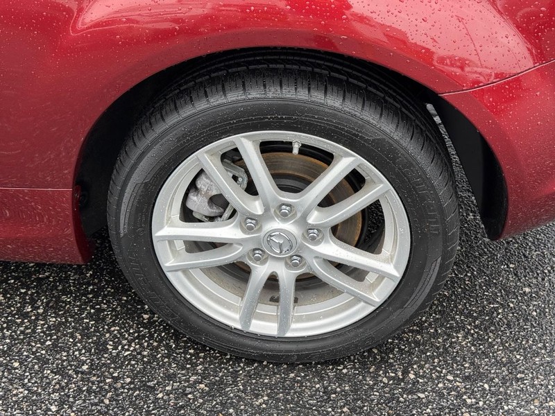 Mazda MX-5 Miata Vehicle Image 06
