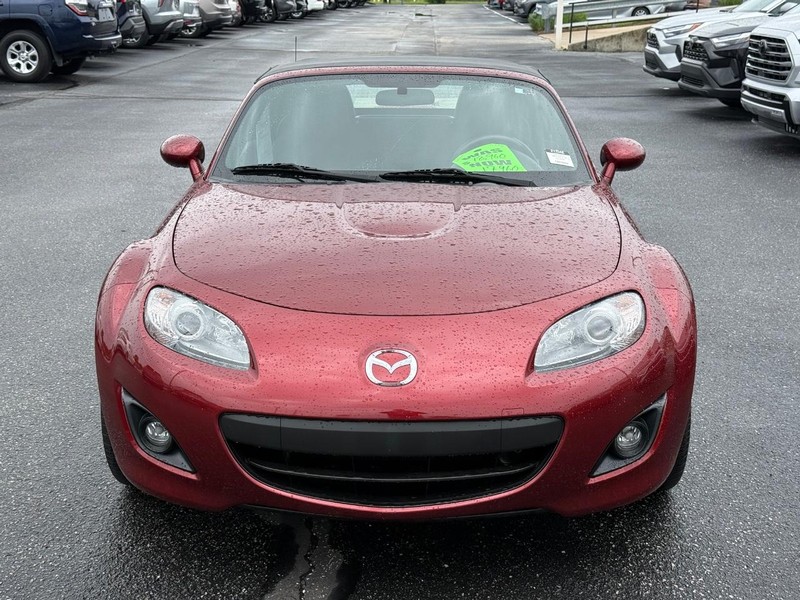 Mazda MX-5 Miata Vehicle Image 08