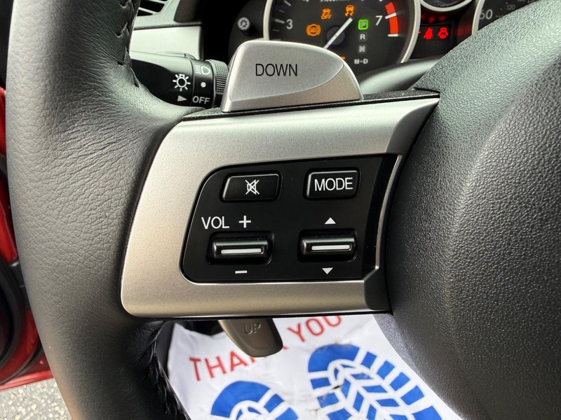 Mazda MX-5 Miata Vehicle Image 12