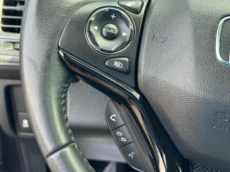 Honda HR-V Vehicle Image 17