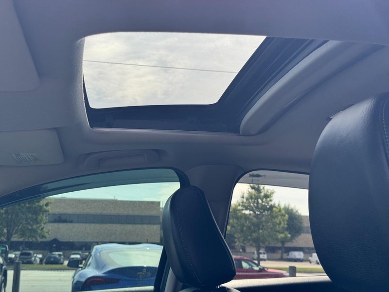 Honda HR-V Vehicle Image 23