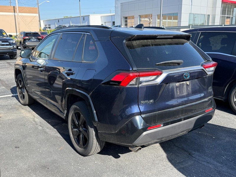 Toyota RAV4 Vehicle Image 03