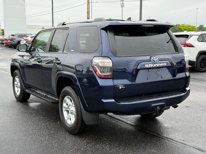 Toyota 4Runner Vehicle Image 05