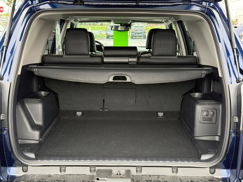 Toyota 4Runner Vehicle Image 07