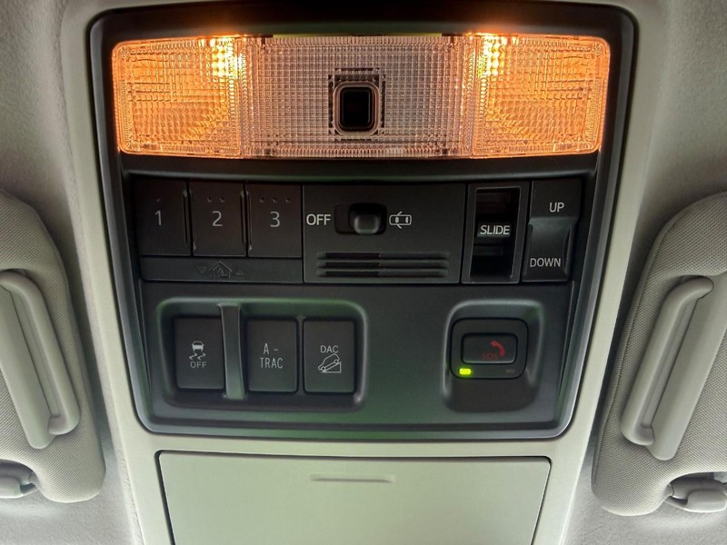 Toyota 4Runner Vehicle Image 22