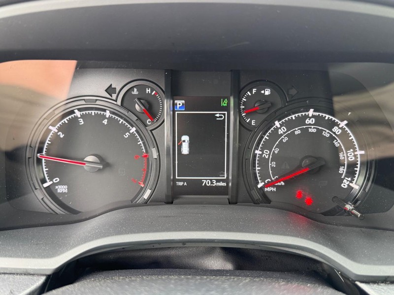 Toyota 4Runner Vehicle Image 23