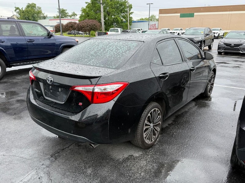 Toyota Corolla Vehicle Image 04