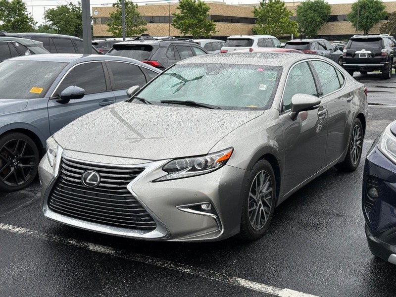 Lexus ES 350 Vehicle Image 02