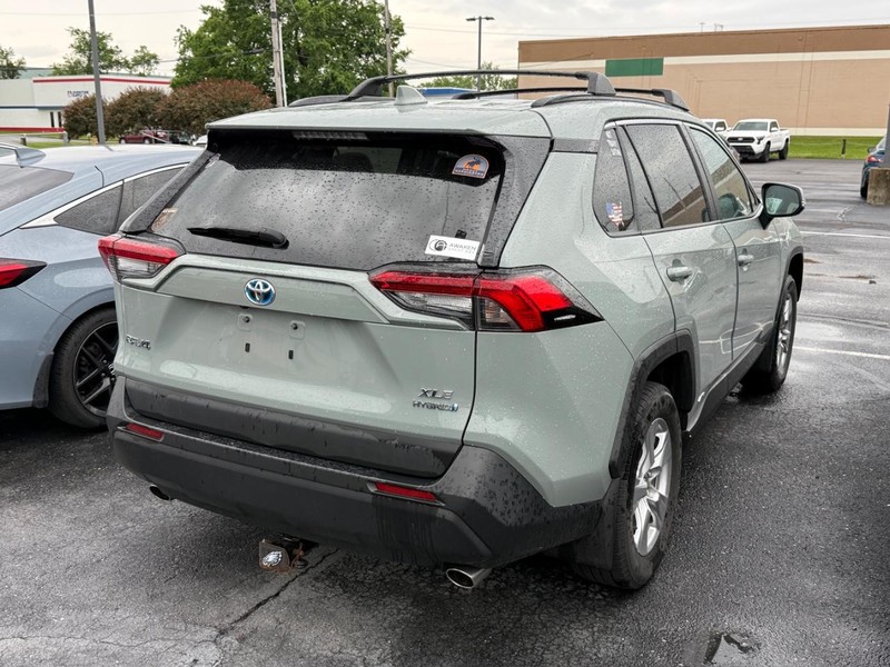 Toyota RAV4 Vehicle Image 04