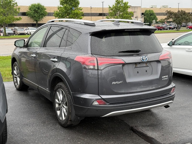 Toyota RAV4 Hybrid Vehicle Image 03