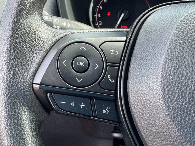 Toyota RAV4 Vehicle Image 16
