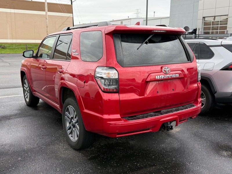 Toyota 4Runner Vehicle Image 03