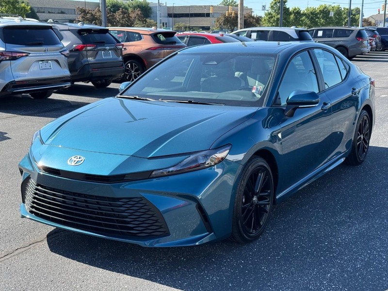 Toyota Camry Vehicle Image 08
