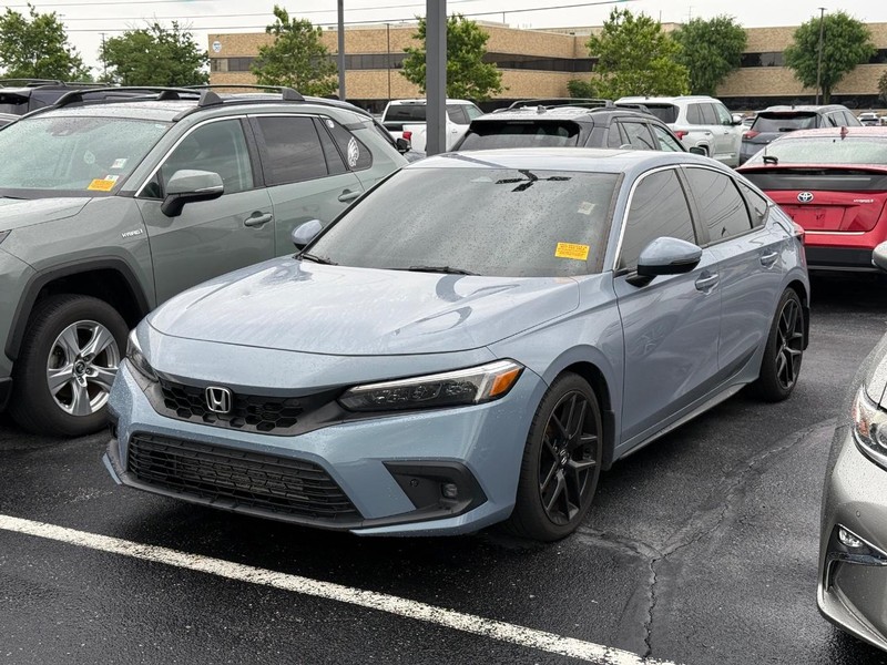 Honda Civic Hatchback Vehicle Image 02