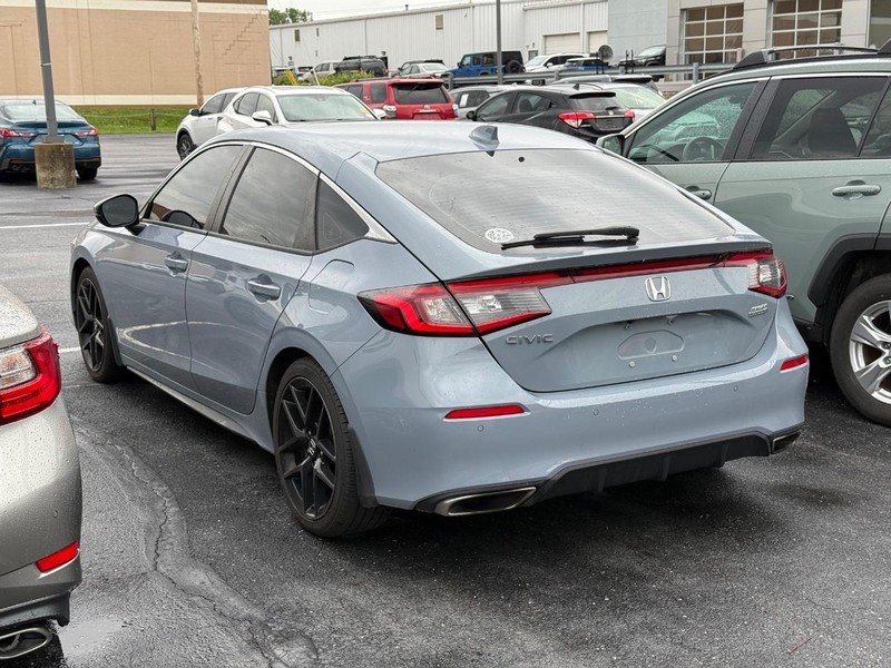 Honda Civic Hatchback Vehicle Image 03
