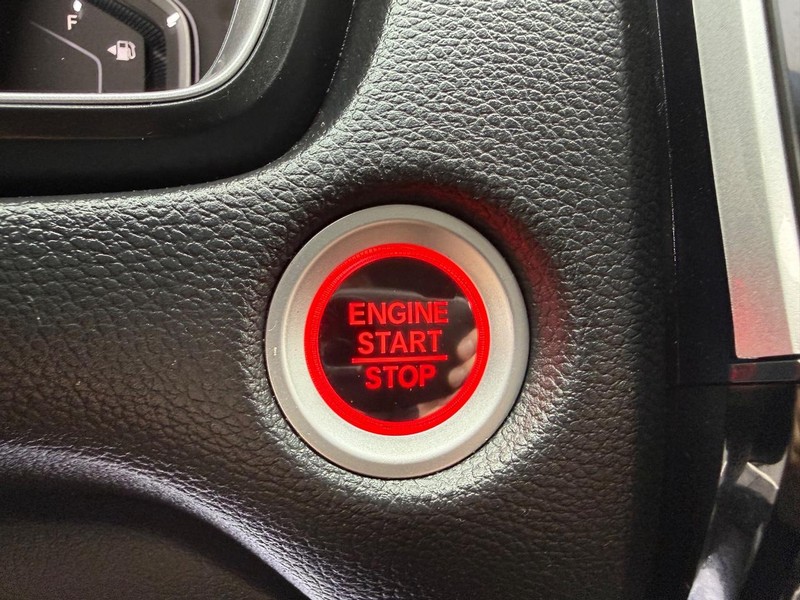 Honda CR-V Vehicle Image 16