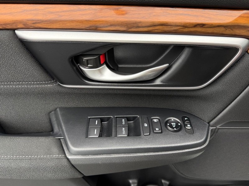 Honda CR-V Vehicle Image 25