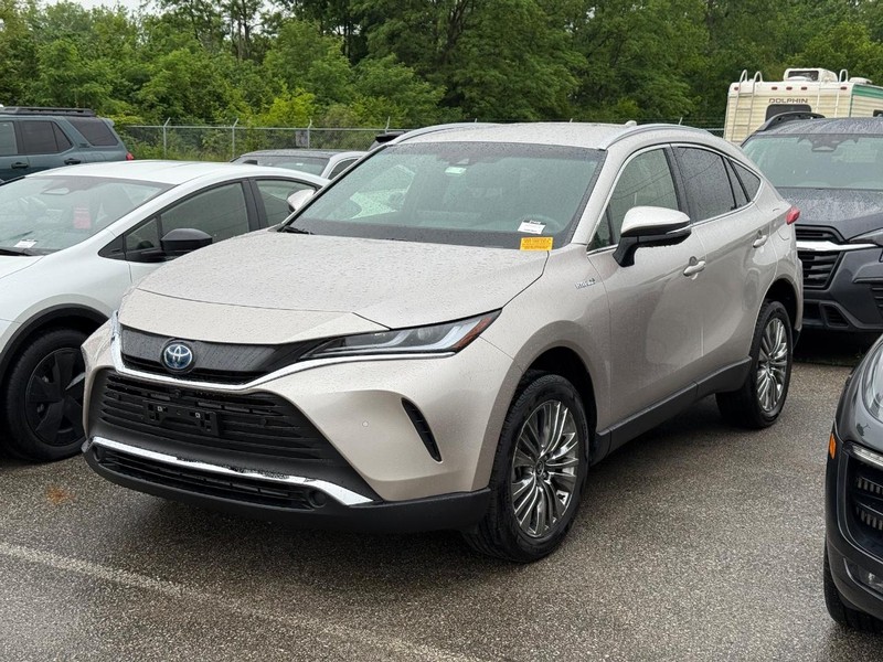Toyota Venza Vehicle Image 02