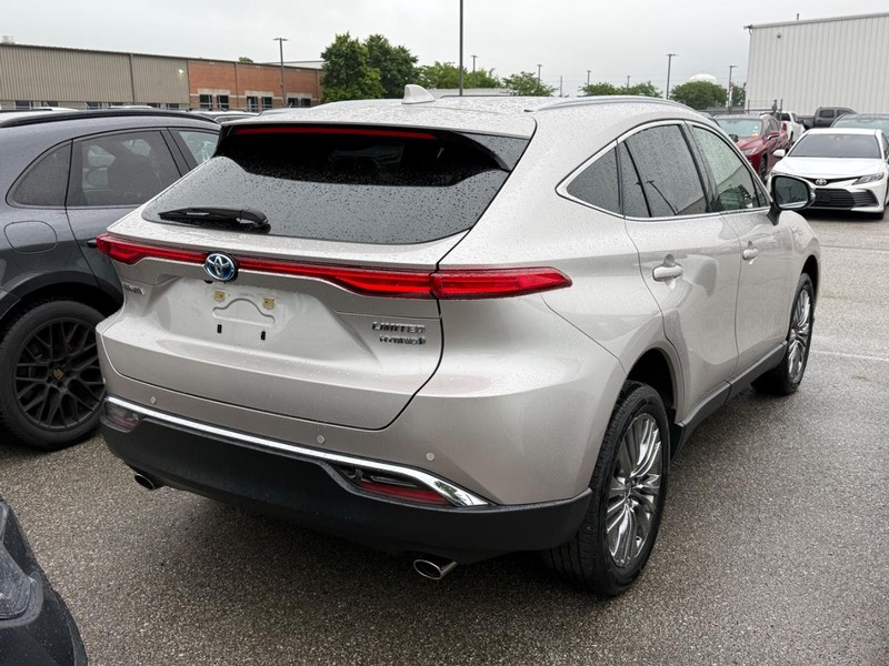 Toyota Venza Vehicle Image 04