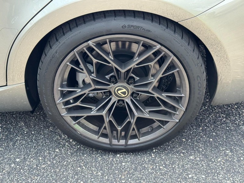 Lexus IS Vehicle Image 06