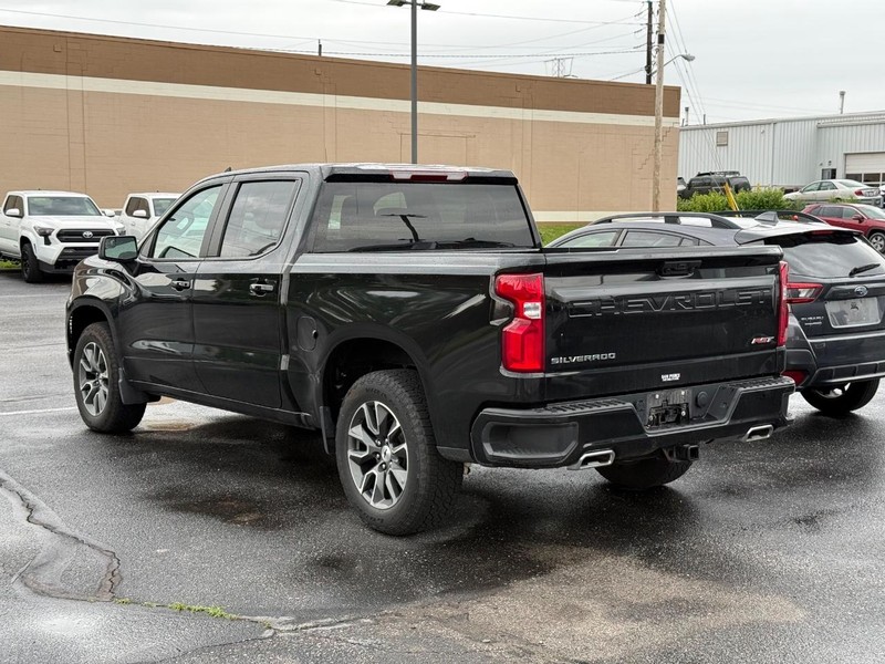 Chevrolet Silverado 1500 Vehicle Image 03