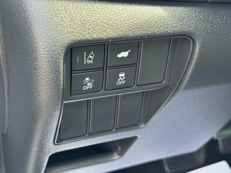 Honda CR-V Vehicle Image 17