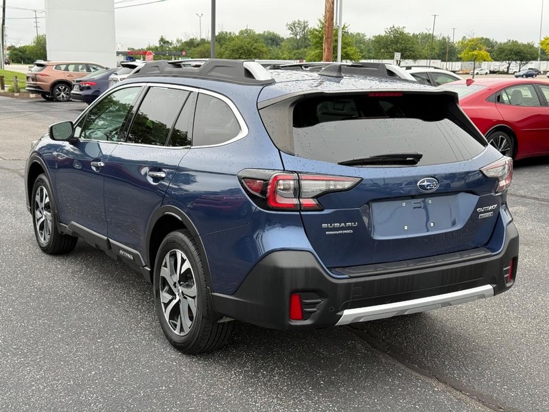 Subaru Outback Vehicle Full-screen Gallery Image 05