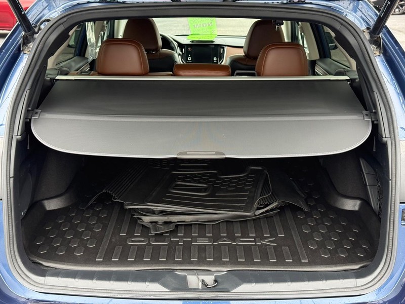 Subaru Outback Vehicle Full-screen Gallery Image 07