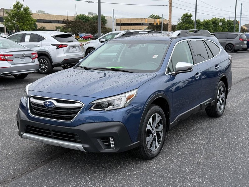 Subaru Outback Vehicle Full-screen Gallery Image 09