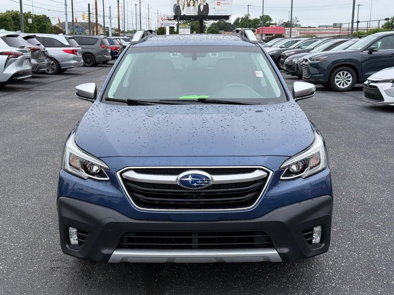 Subaru Outback Vehicle Full-screen Gallery Image 10