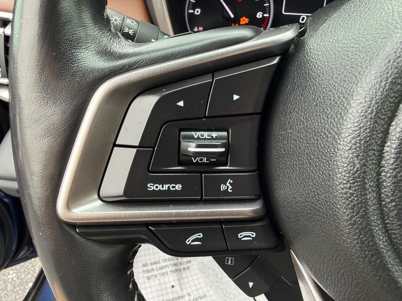 Subaru Outback Vehicle Full-screen Gallery Image 15