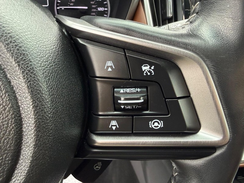 Subaru Outback Vehicle Full-screen Gallery Image 16