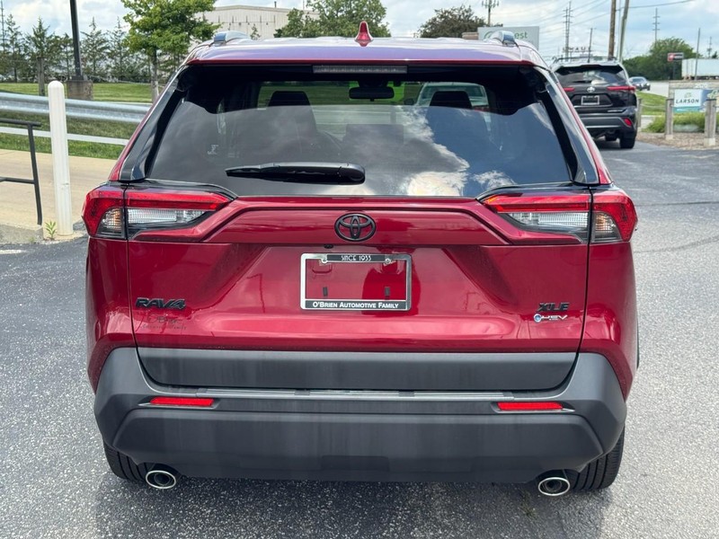 Toyota RAV4 Vehicle Image 05