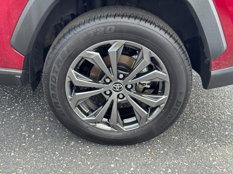 Toyota RAV4 Vehicle Image 07