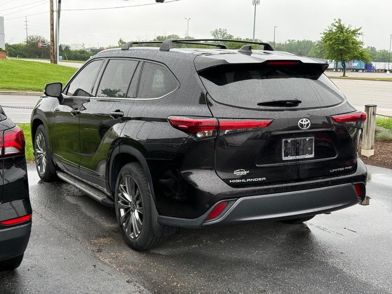Toyota Highlander Vehicle Image 03