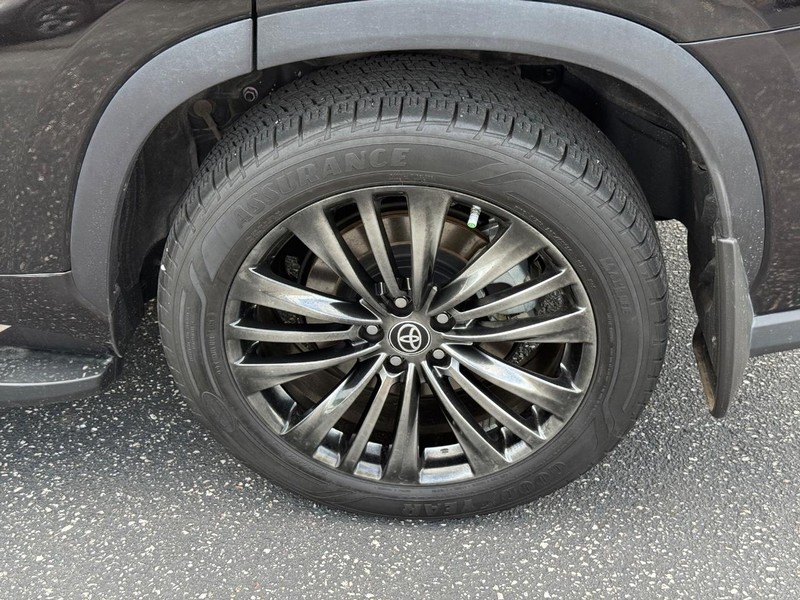 Toyota Highlander Vehicle Image 06