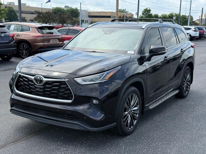Toyota Highlander Vehicle Image 09