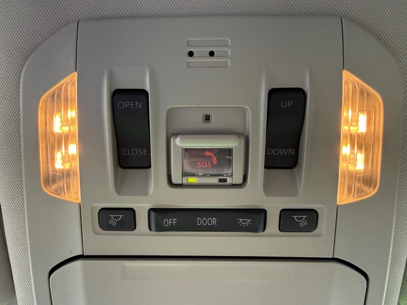 Toyota Highlander Vehicle Image 24