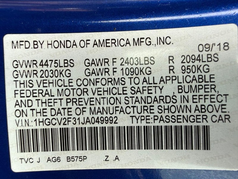 Honda Accord Sedan Vehicle Full-screen Gallery Image 28