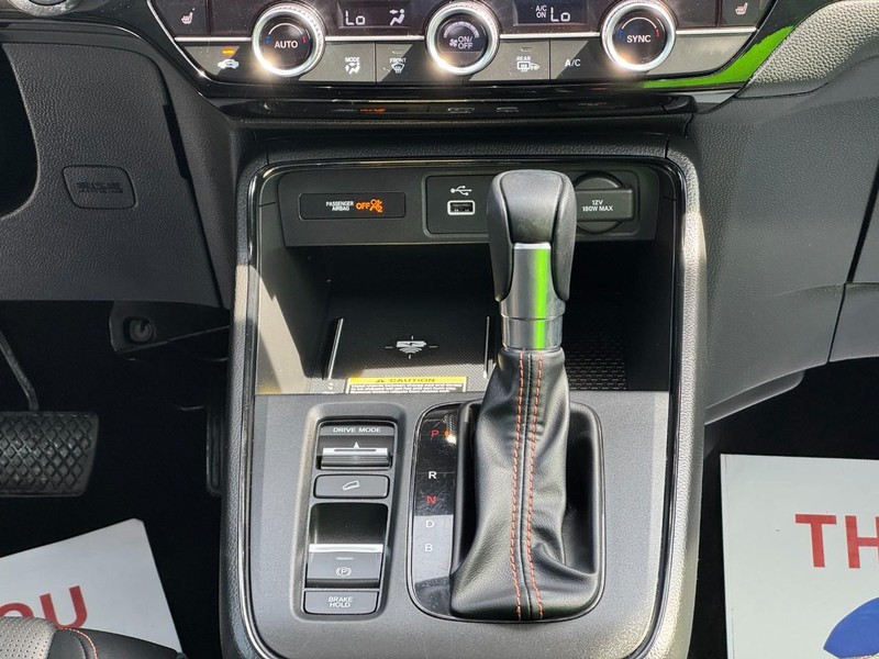 Honda CR-V Hybrid Vehicle Image 14