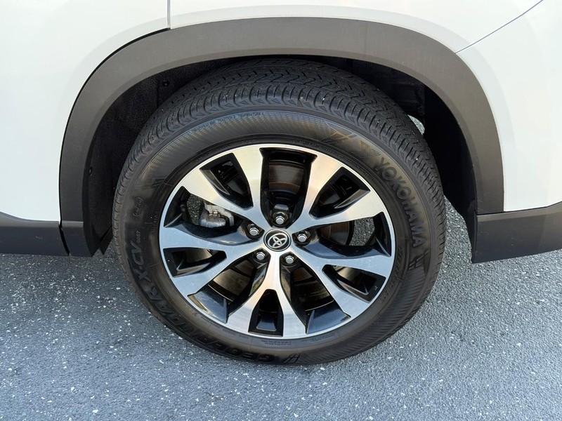 Toyota Grand Highlander Vehicle Image 06