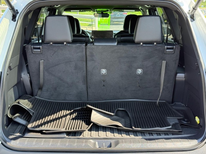 Toyota Grand Highlander Vehicle Image 07