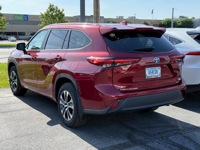 Toyota Highlander Vehicle Image 03