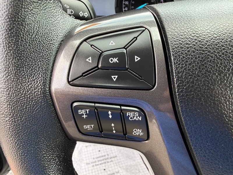 Ford Ranger Vehicle Full-screen Gallery Image 13