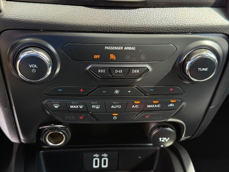 Ford Ranger Vehicle Full-screen Gallery Image 19