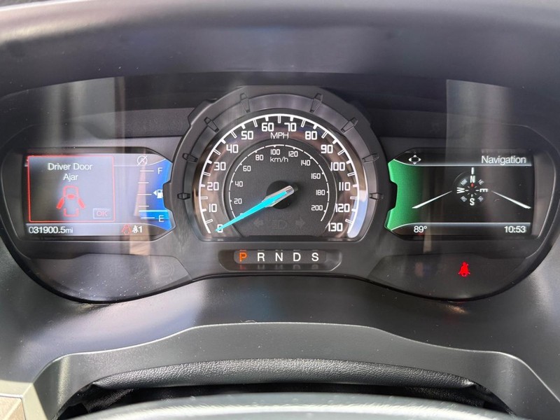 Ford Ranger Vehicle Full-screen Gallery Image 22
